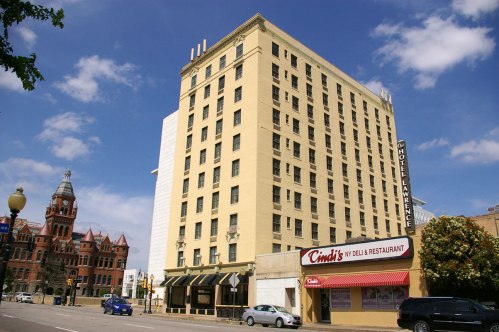 Tim Finn lunch GI Joe con