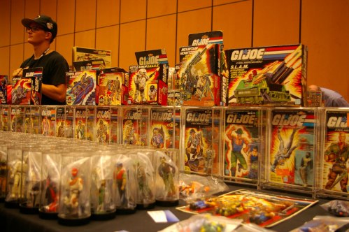 GI Joe con 2016 dealer table
