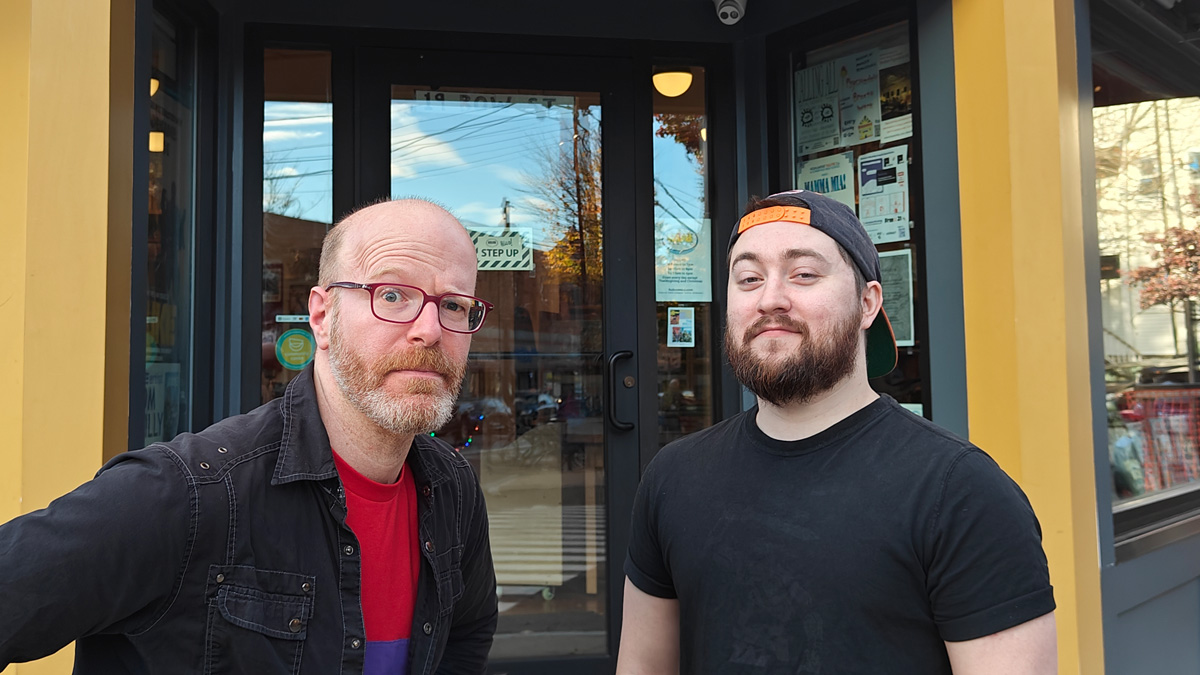 Anatomy of a Signing – Tom Reilly at Hub Comics | A Real American Book!